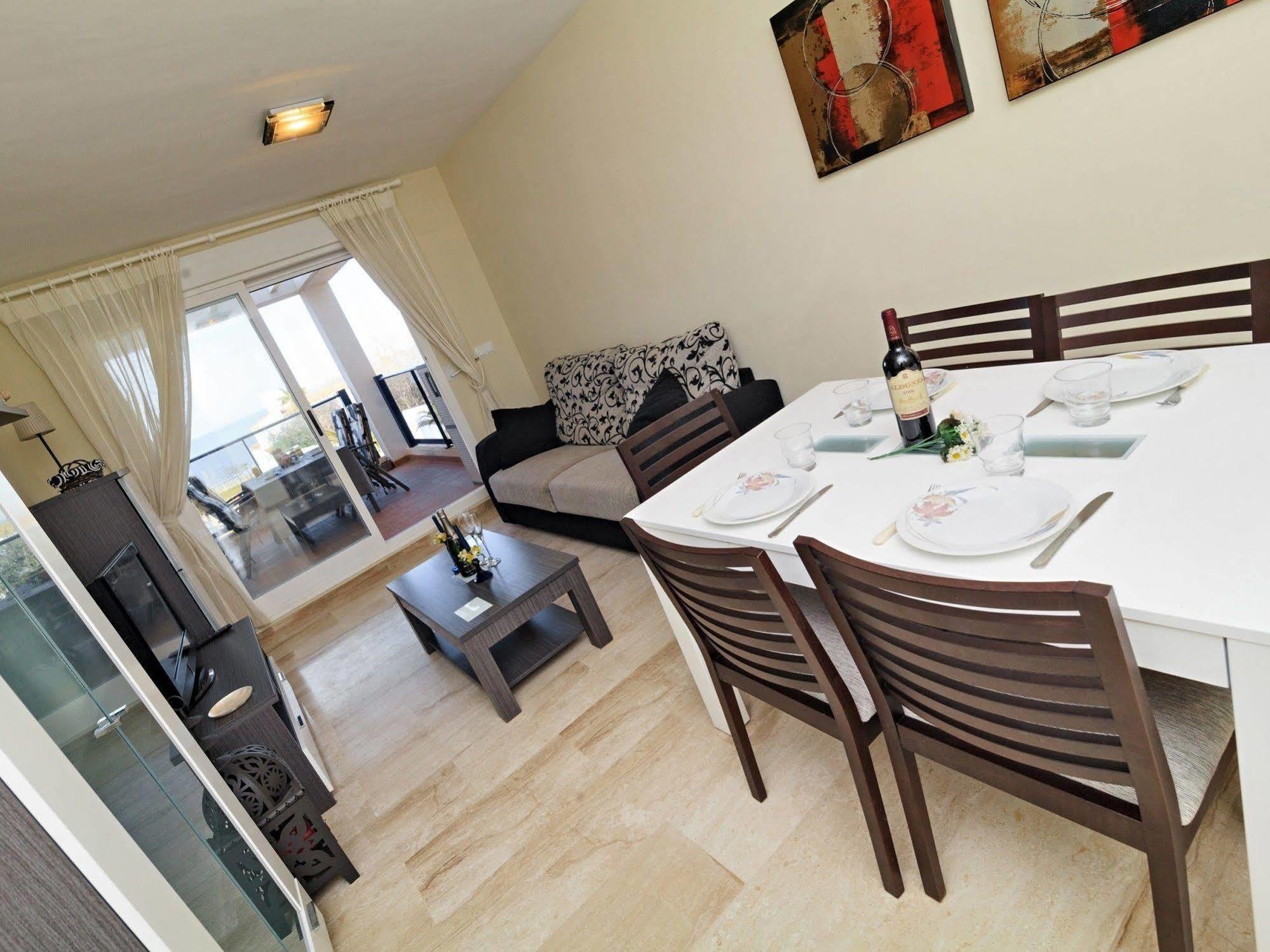 Apartamentos Almadraba Vyb Денія Екстер'єр фото