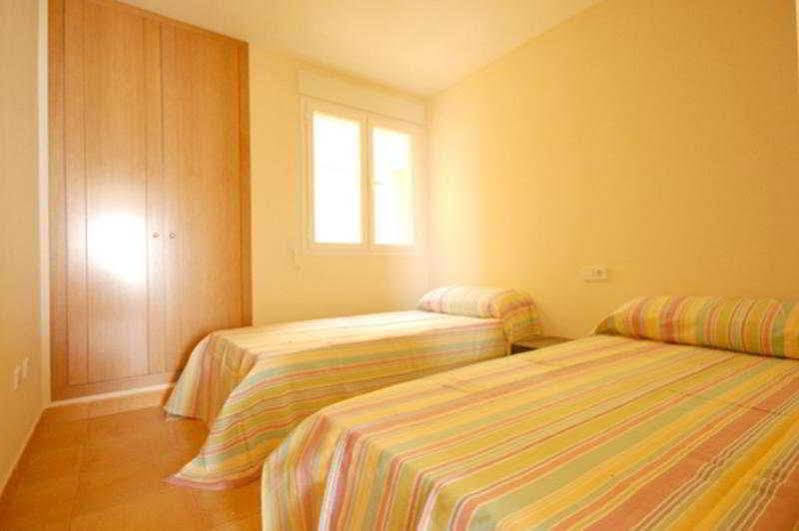 Apartamentos Almadraba Vyb Денія Екстер'єр фото